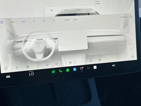 Used 2023 Tesla Model Y Long Range AWD/4WD image 23