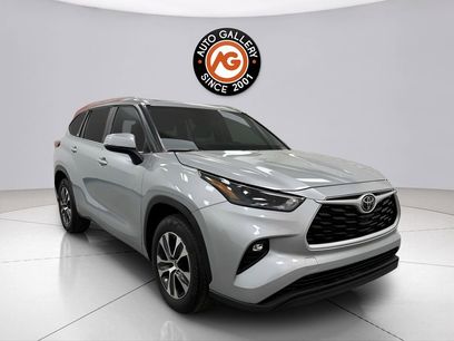Used 2022 Toyota Highlander XLE