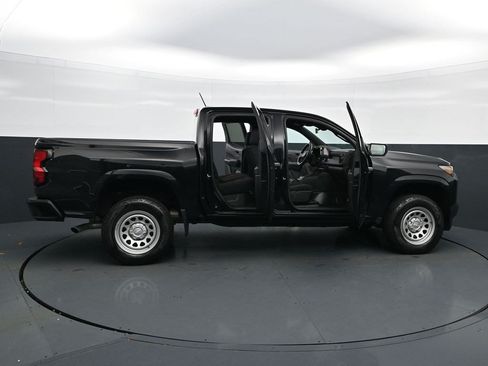 Used 2023 Chevrolet Colorado W/T RWD image 30