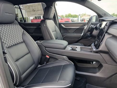 New 2026 GMC Acadia Denali w/ Super Cruise Package AWD/4WD image 15