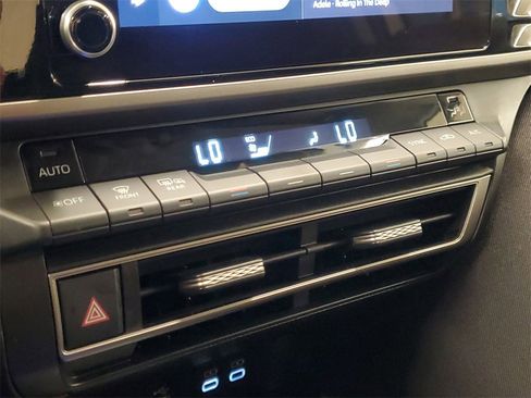 Certified 2025 Toyota Camry LE image 28