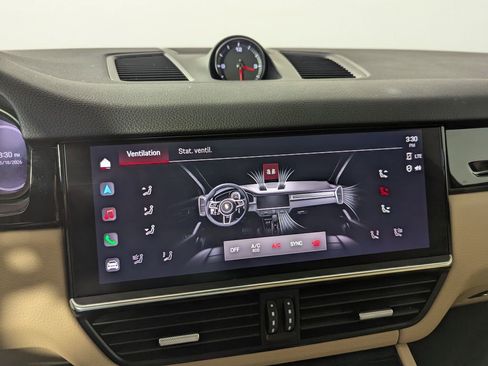 Used 2022 Porsche Cayenne AWD/4WD image 77