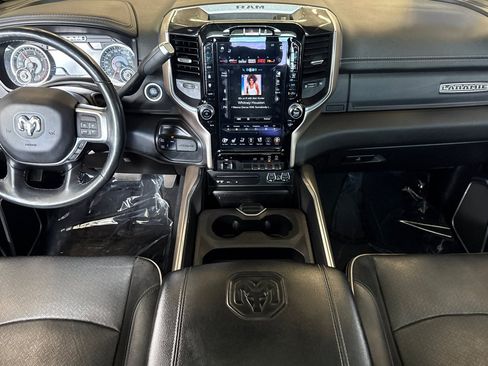 Used 2019 RAM 2500 Laramie AWD/4WD image 13