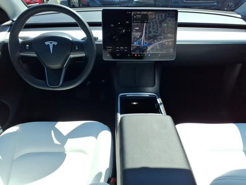 Used 2023 Tesla Model Y Long Range AWD/4WD image 10
