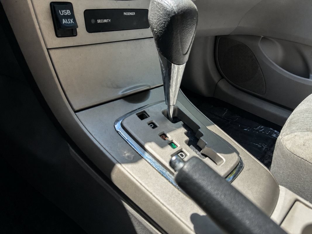 Used 2012 Toyota Corolla LE FWD image 15