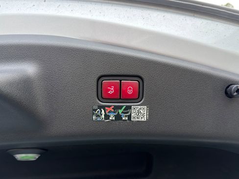 Certified 2024 Mercedes-Benz CLE 300 4MATIC Coupe image 14