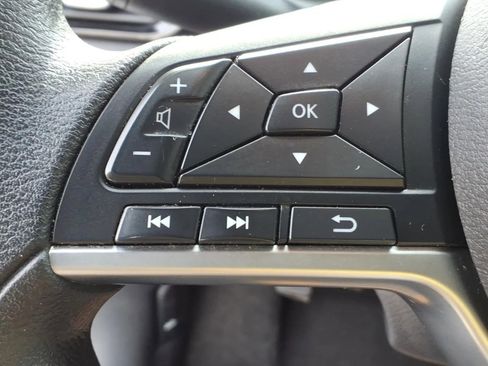 Used 2024 Nissan Sentra SV image 27