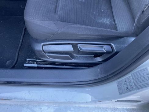 Used 2015 Volkswagen Jetta S image 28