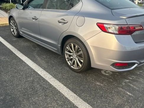 Used 2016 Acura ILX FWD image 2