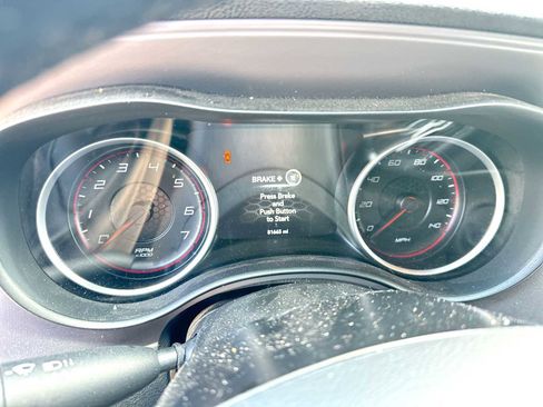 Used 2023 Dodge Charger SXT RWD image 12