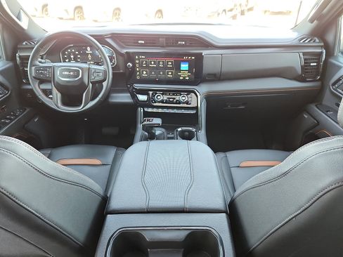 Used 2023 GMC Sierra 1500 AT4 w/ AT4 Premium Package image 11