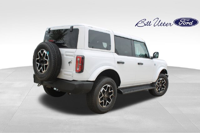 New 2026 Ford Bronco Outer Banks AWD/4WD image 3