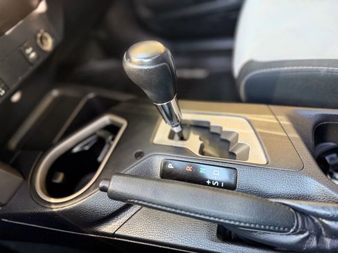 Used 2018 Toyota RAV4 XLE image 30