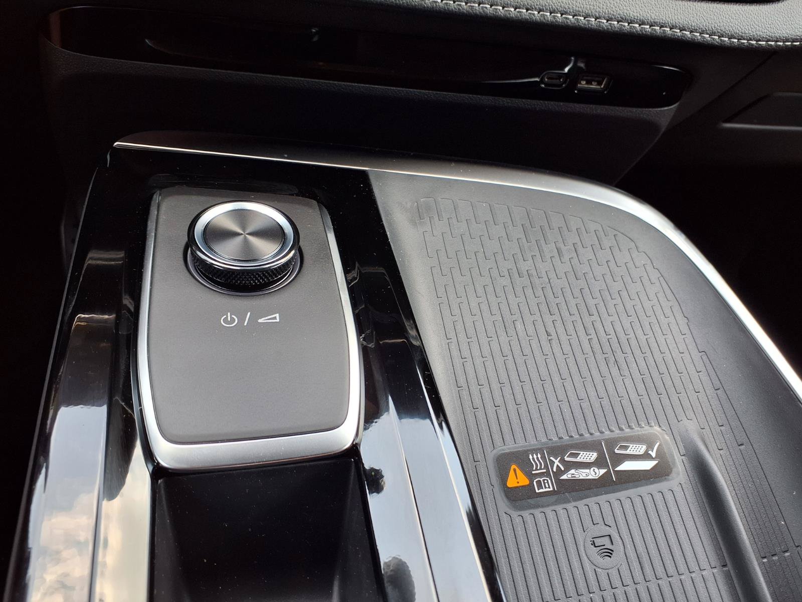 New 2026 Buick Enclave Sport Touring w/ Power Package FWD image 6