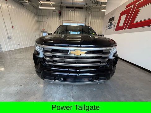 Used 2022 Chevrolet Silverado 1500 High Country w/ Max Trailering Package AWD/4WD image 10