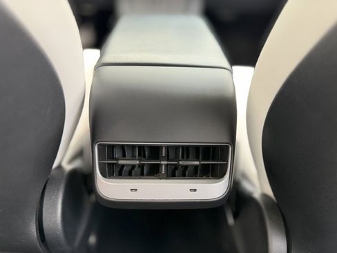 Used 2022 Tesla Model 3 Long Range image 48