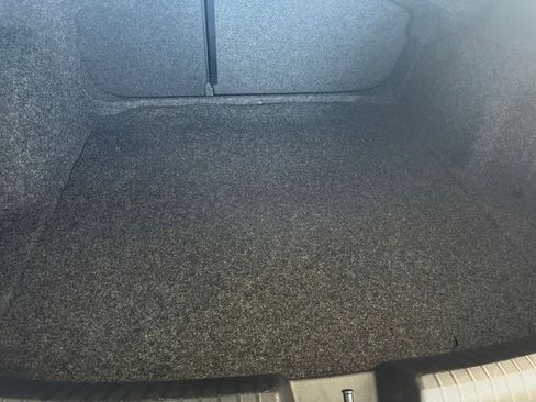 Used 2025 Volkswagen Jetta SE image 31