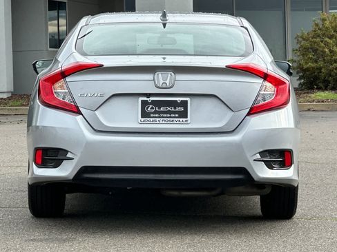 Used 2017 Honda Civic EX image 8