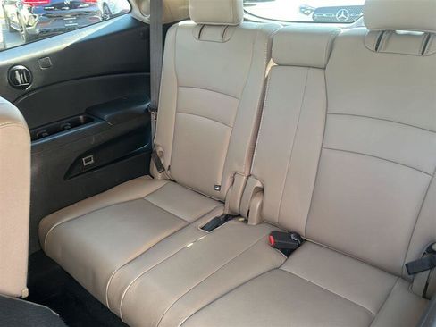 Used 2021 Honda Pilot Touring image 25