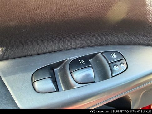 Used 2019 Nissan Sentra SV FWD image 11