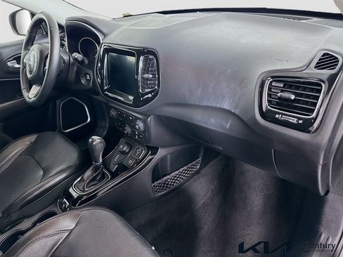 Used 2018 Jeep Compass Limited AWD/4WD image 27