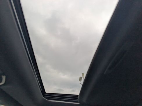 Used 2025 Lexus GX 550 w/ Accessory Package (2T) image 4