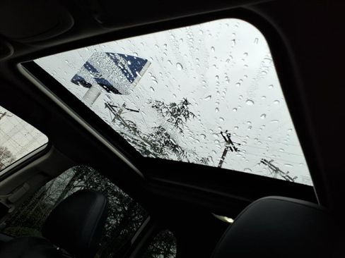 Used 2020 Subaru Forester Limited image 15