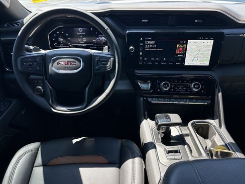 Used 2025 GMC Sierra 1500 AT4 w/ AT4 Premium Package AWD/4WD image 16