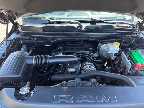 Used 2019 RAM 1500 Big Horn AWD/4WD image 36