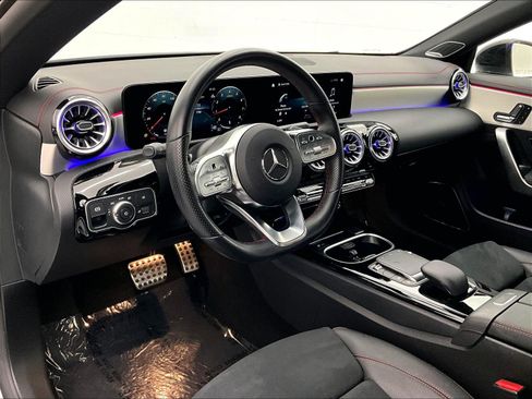 Used 2023 Mercedes-Benz CLA 250 image 19