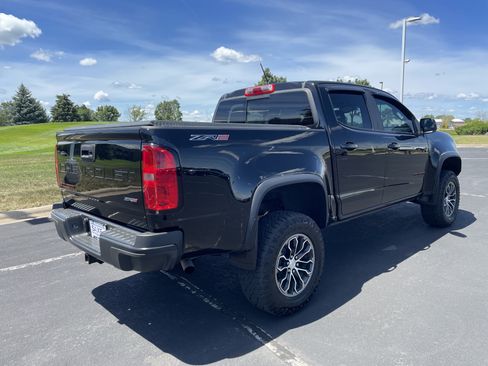 Used 2022 Chevrolet Colorado ZR2 AWD/4WD image 5