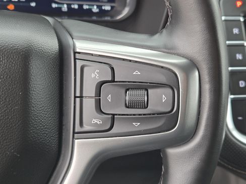 Used 2023 Chevrolet Suburban Premier image 20