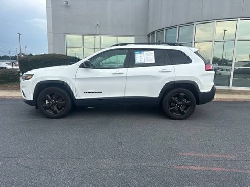 Used 2023 Jeep Cherokee Altitude Lux AWD/4WD image 11