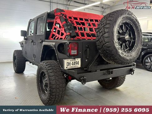 Used 2015 Jeep Wrangler Unlimited Sahara w/ Connectivity Group AWD/4WD image 10