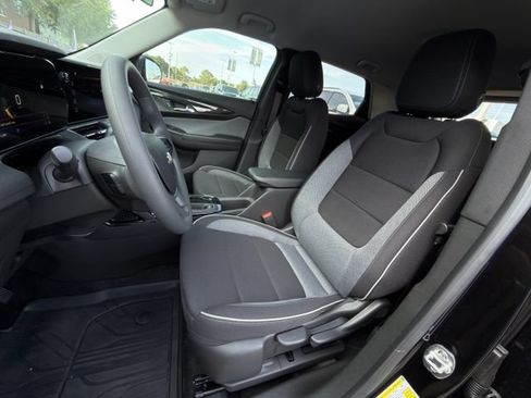 New 2026 Chevrolet TrailBlazer LS w/ LS Convenience Package FWD image 18
