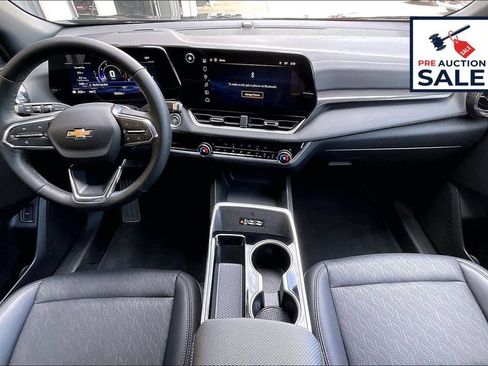 Used 2025 Chevrolet Equinox LT w/ Convenience Package II AWD/4WD image 15