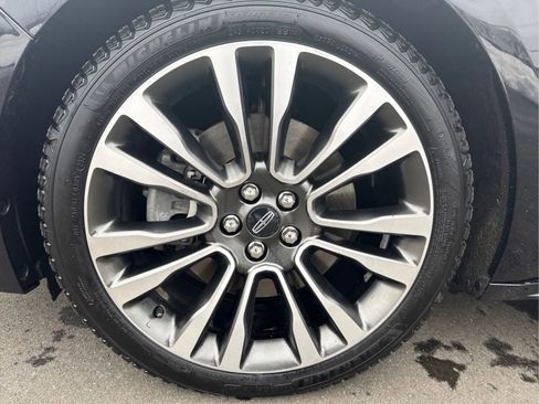 Used 2020 Lincoln Continental AWD w/ Premium Package image 25