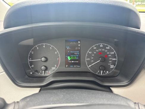 Used 2024 Toyota Corolla Cross L AWD/4WD image 19