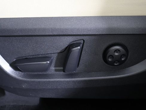 Used 2022 INFINITI QX50 Essential image 37