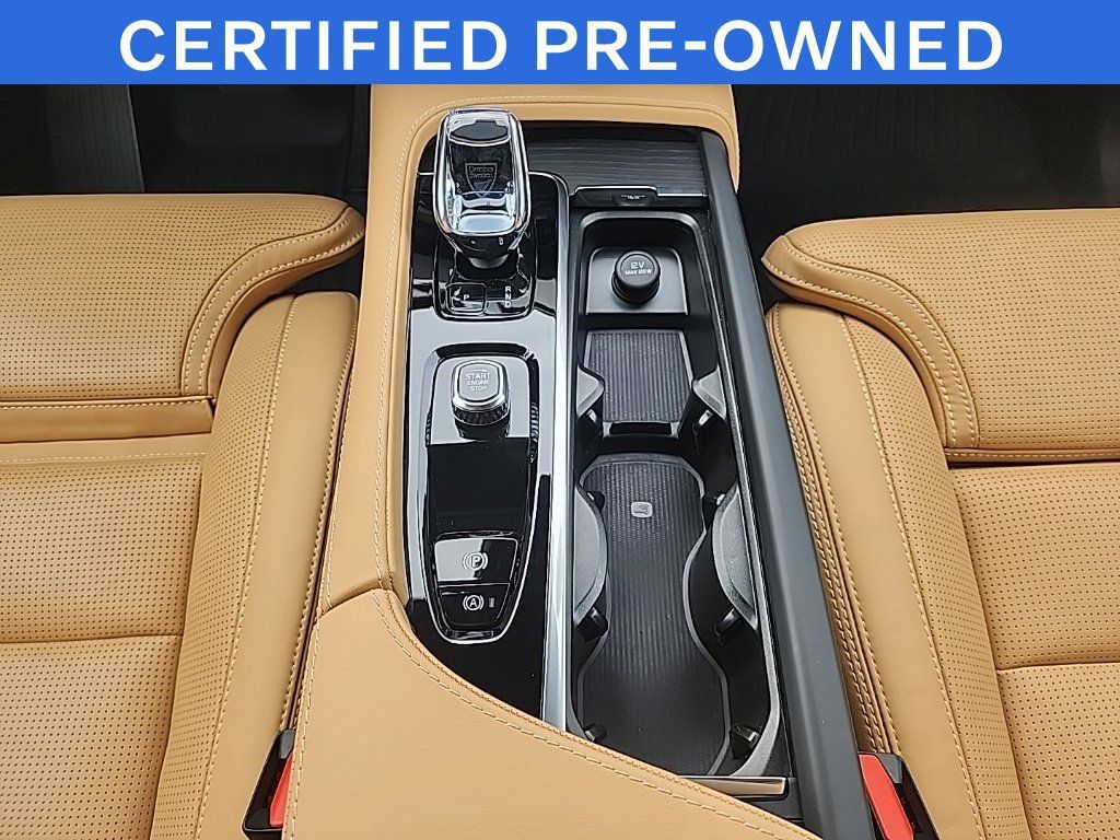 Used 2025 Volvo XC90 B5 Ultra w/ Protection Package Premier AWD/4WD image 23
