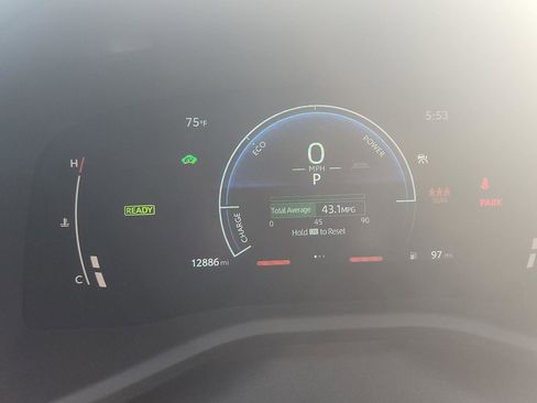 Used 2025 Toyota Camry SE w/ Convenience Package FWD image 16