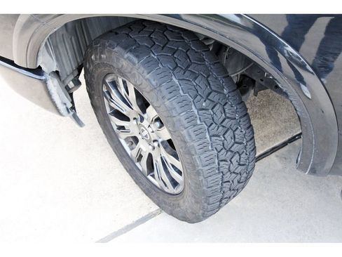Used 2016 Nissan Titan Platinum Reserve AWD/4WD image 12