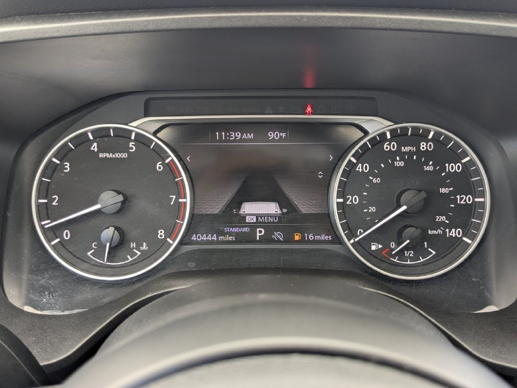 Used 2024 Nissan Rogue SV FWD image 27