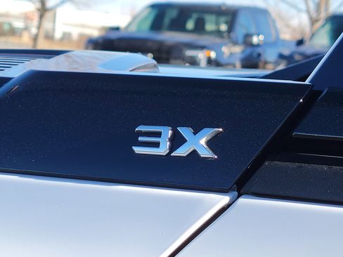 New 2025 GMC Hummer EV 3X image 15