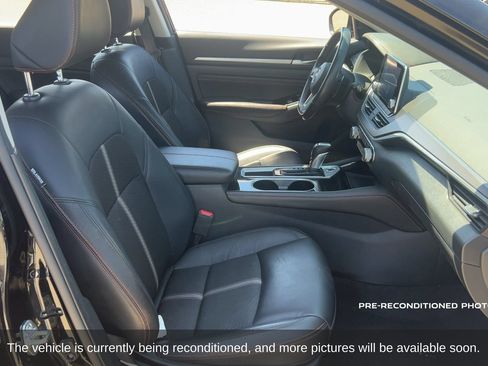 Used 2023 Nissan Altima 2.5 SR FWD image 13