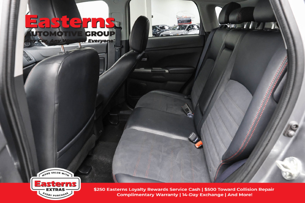 Used 2022 Mitsubishi Outlander Sport SE FWD image 22