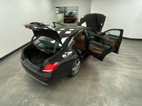 Used 2018 Mercedes-Benz E 300 4MATIC w/ Premium 2 Package image 49