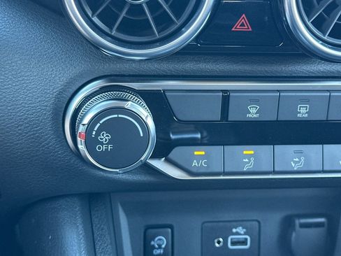 Used 2025 Nissan Sentra S image 28