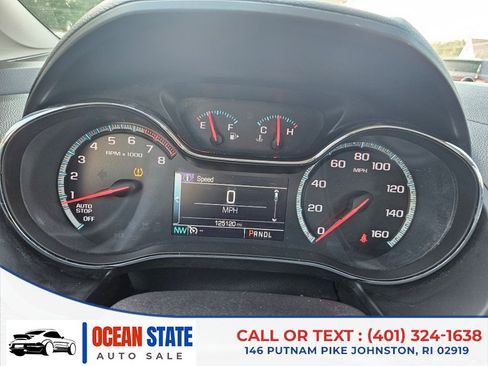 Used 2017 Chevrolet Cruze LT w/ Sun And Sound Package FWD image 20