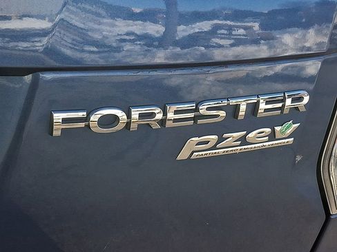 Used 2017 Subaru Forester 2.5i Limited image 30